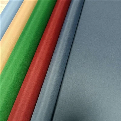 Bagaimana kain Polyester Pongee jatuh saat digunakan sebagai syal?